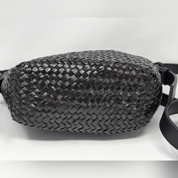 All Saints Ebro Straw Crossbody In Black - Picture 3 of 8